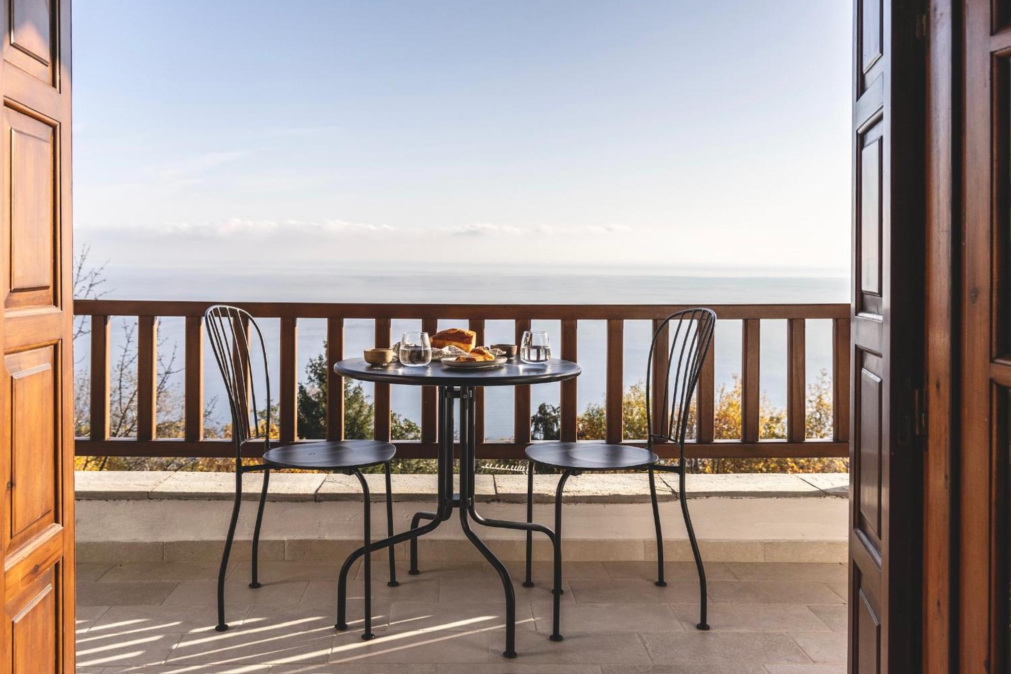 Om Living Pelion Apartment Agios Dimitrios  Bagian luar foto